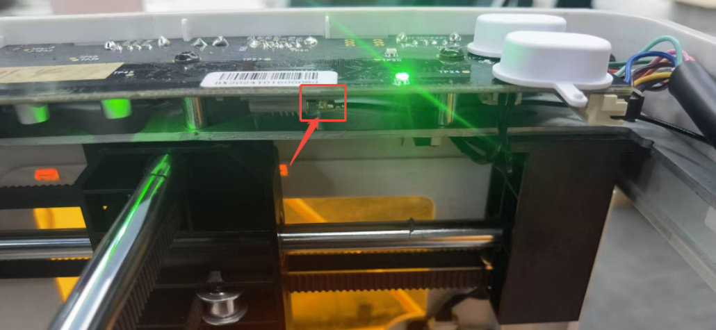 WIFI天线插座位置